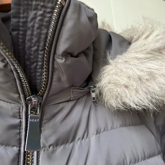 DKNY Women’s Winter Parka Coat - Picture 3 of 7